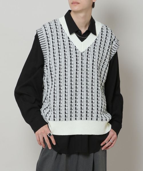 3.3 Field Trip／V KNIT VEST FREE