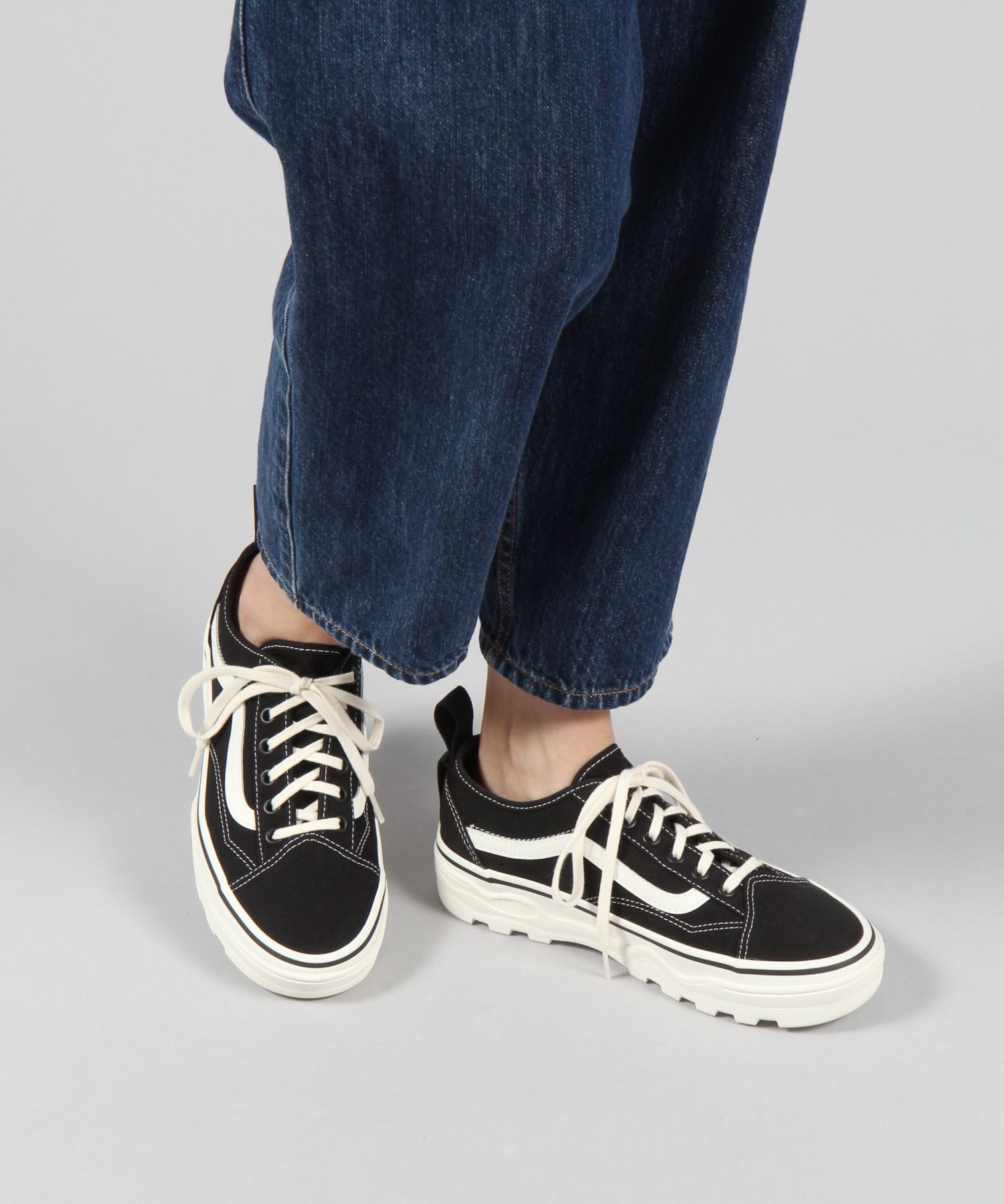 VANS バンズ スニーカー SENTRY OLD SKOOL MINI EMBROIDERY OFF WHITE