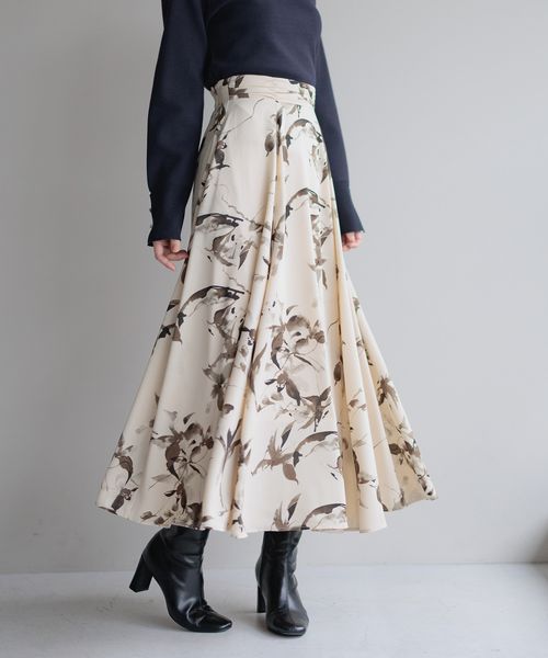 Andemiu 【一部予約/WEB限定】アソートフレアスカート25NEW オフホワイト 29インチ ウィメンズボトムス アンデミュウ 597950 and ST アンドエスティ（旧ドットエスティ）