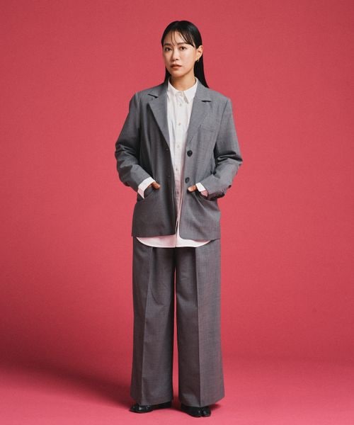 石岡真実さんコラボ第三弾】タックワイドパンツ | [公式]アパートバイ 