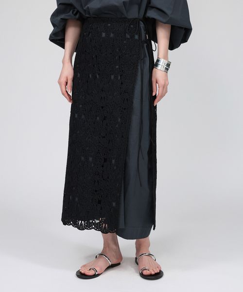 BABYLONE コード刺繍ラップスカート シルバー FREE ウィメンズボトムス バビロン 329192 and ST アンドエスティ(旧ドットエスティ) BABYLONE コード刺繍ラップスカート シルバー FREE ウィメンズボトムス バビロン 329192 and ST アンドエスティ(旧ドットエスティ)