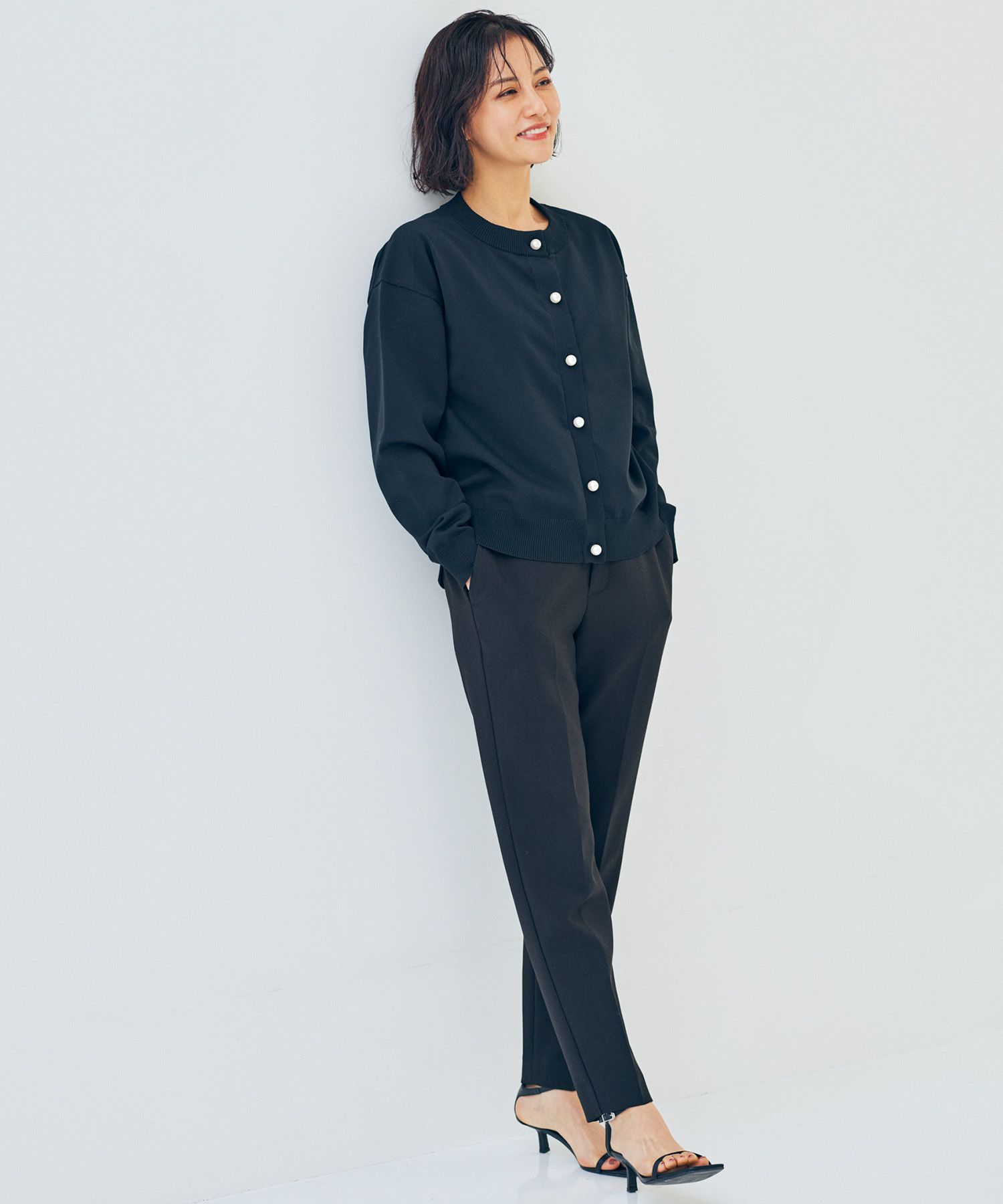 【WEB限定サイズL】シンプルテーパードパンツ XS(00)