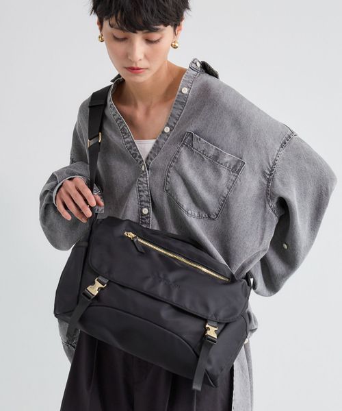 BARNYARDSTORM 【撥水】キレイめメッセンジャーBAG シルバー FREE ウィメンズグッズ バーンヤードストーム 293913 and ST アンドエスティ(旧ドットエスティ) BARNYARDSTORM 【撥水】キレイめメッセンジャーBAG シルバー FREE ウィメンズグッズ バーンヤードストーム 293913 and ST アンドエスティ(旧ドットエスティ)