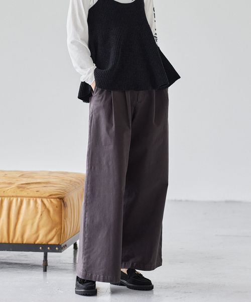 BARNYARDSTORM タックワイドチノストレッチパンツ【JAPAN FABRIC】 / マシンウォッシャブル チャコールグレー S ウィメンズボトムス バーンヤードストーム 496079 and ST アンドエスティ(旧ドットエスティ) BARNYARDSTORM タックワイドチノストレッチパンツ【JAPAN FABRIC】 / マシンウォッシャブル チャコールグレー S ウィメンズボトムス バーンヤードストーム 496079 and ST アンドエスティ(旧ドットエスティ)