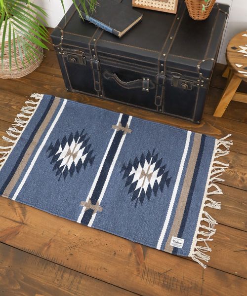 BAYFLOW BFトライバルカットシャトルラグマット 45×70 インテリアFAB ライトブルー ベイフロー 118114 and ST アンドエスティ(旧ドットエスティ) BAYFLOW BFトライバルカットシャトルラグマット 45×70 インテリアFAB ライトブルー ベイフロー 118114 and ST アンドエスティ(旧ドットエスティ)