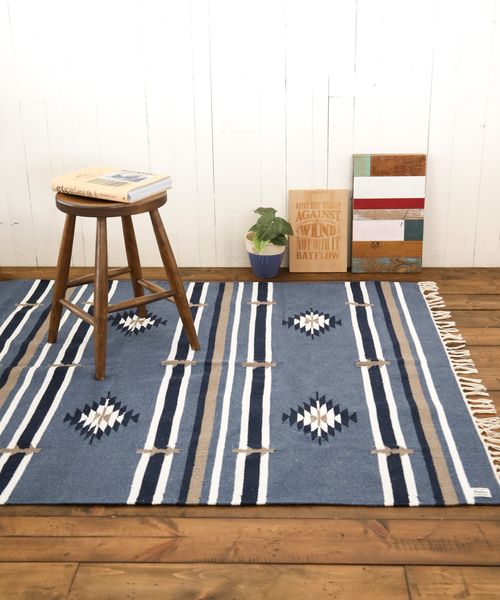 BAYFLOW BFトライバルカットシャトルラグ 130×180 インテリアＦＡＢ ライトブルー ベイフロー 118115 and ST アンドエスティ（旧ドットエスティ）