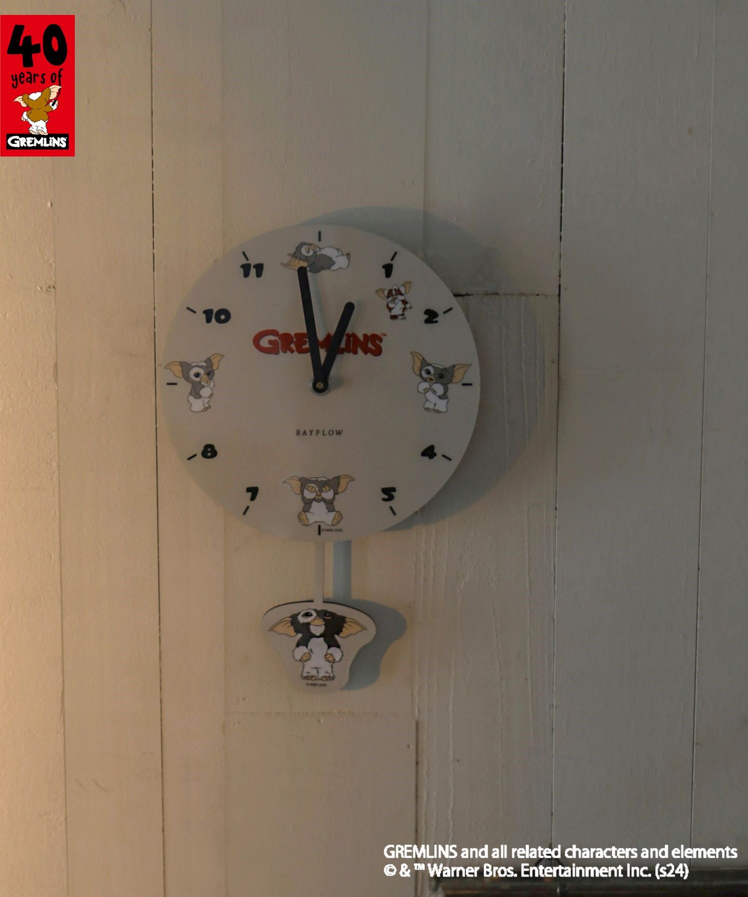 House Heath Clocks 掛時計 赤とグレー