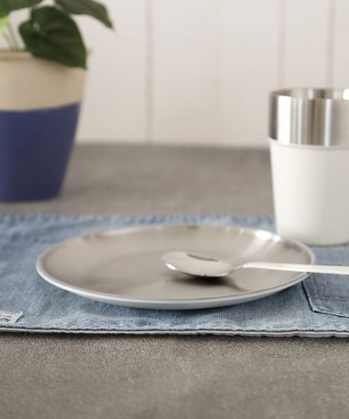 BAYFLOW BFステンレスプレート19.7cm 食器 ライトグレー ベイフロー 137609 and ST アンドエスティ(旧ドットエスティ) BAYFLOW BFステンレスプレート19.7cm 食器 ライトグレー ベイフロー 137609 and ST アンドエスティ(旧ドットエスティ)