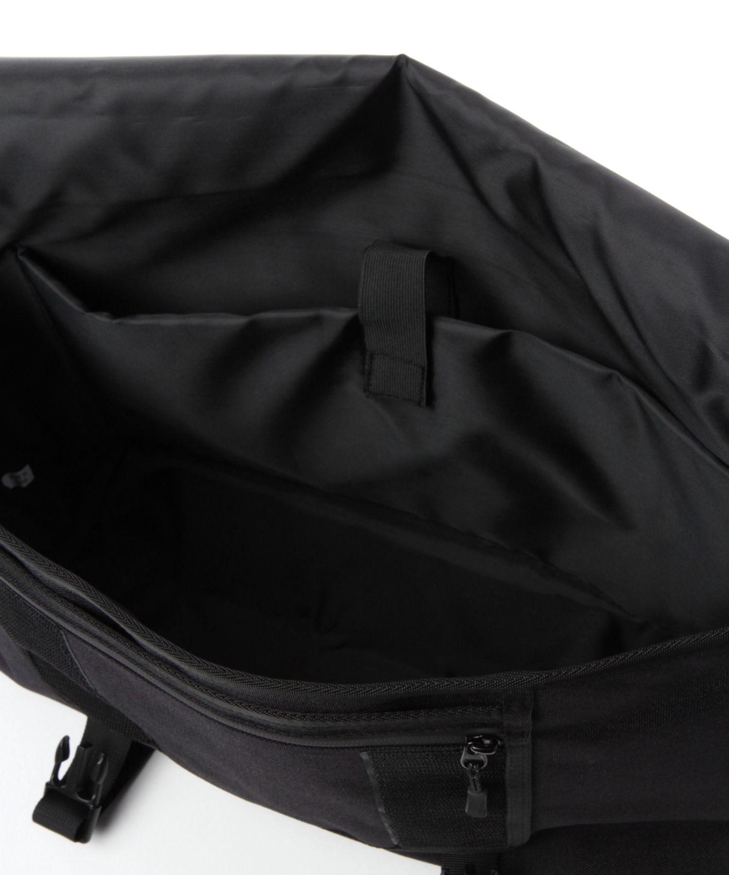 CHARI&CO safe ride】メッセンジャーバッグ | [公式]ベイフロー ...