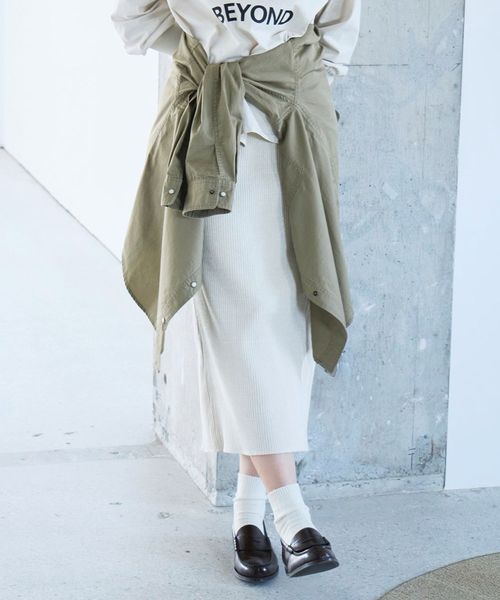 トップス Ayaka ☆ AYAKA ☆のスタイリング詳細|STAFF BOARD|and ST (アンド