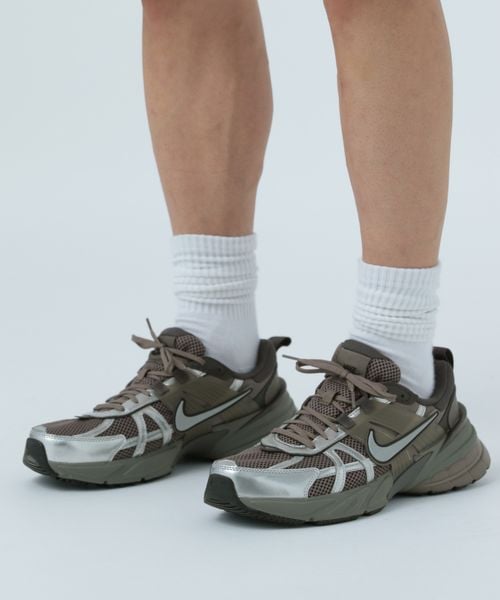 BAYFLOW 【NIKE(ナイキ)】V2Kラン(MEN) シルバー S メンズグッズ ベイフロー 290051 and ST アンドエスティ(旧ドットエスティ) BAYFLOW 【NIKE(ナイキ)】V2Kラン(MEN) シルバー S メンズグッズ ベイフロー 290051 and ST アンドエスティ(旧ドットエスティ)