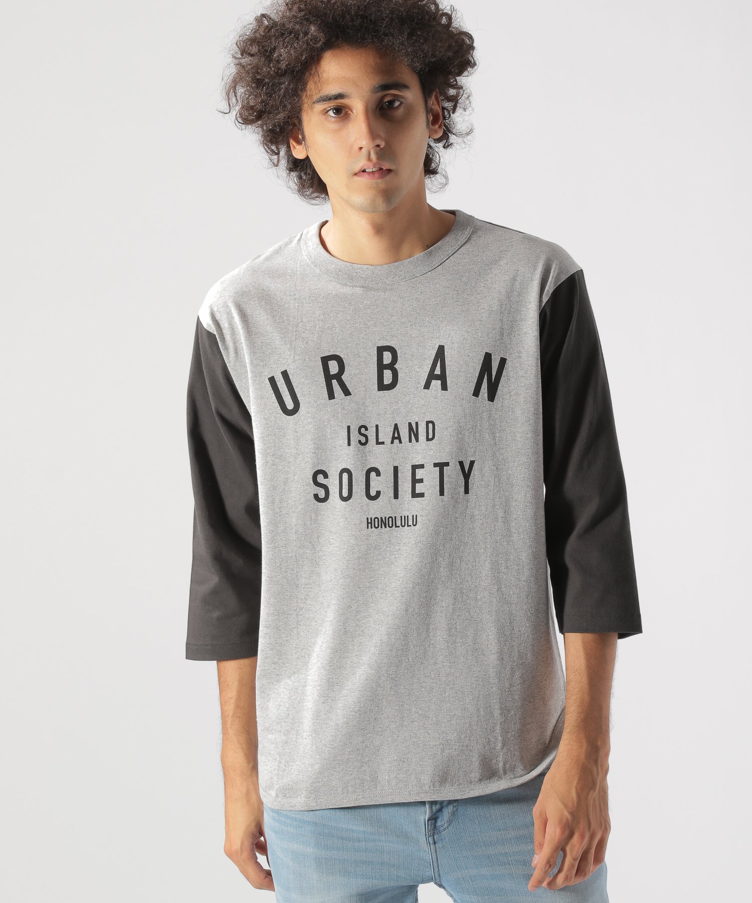 URBAN ISLAND SOCIETY（アーバンアイランドソサエティ）】ロゴ7分袖T