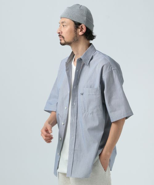 BAYFLOW ワンポイント刺繍ストライプ半袖シャツ ライトブルー L メンズインナー ベイフロー 328028 and ST アンドエスティ(旧ドットエスティ) BAYFLOW ワンポイント刺繍ストライプ半袖シャツ ライトブルー L メンズインナー ベイフロー 328028 and ST アンドエスティ(旧ドットエスティ)