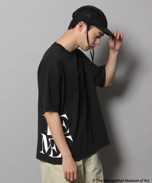 BAYFLOW 【The Met/メトロポリタン美術館】グラフィックTシャツ シルバー M メンズインナー ベイフロー 450105 and ST アンドエスティ(旧ドットエスティ) BAYFLOW 【The Met/メトロポリタン美術館】グラフィックTシャツ シルバー M メンズインナー ベイフロー 450105 and ST アンドエスティ(旧ドットエスティ)