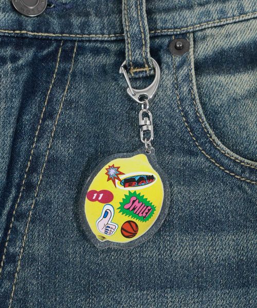 BAYFLOW FRUITSチャーム ホワイト FREE メンズグッズ ベイフロー 574323 and ST アンドエスティ（旧ドットエスティ）