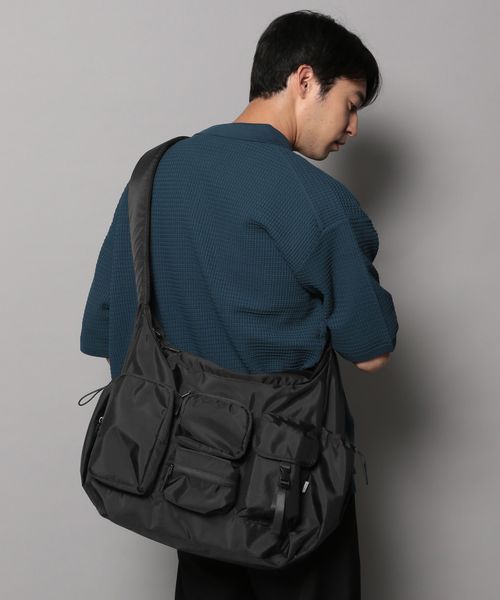 BAYFLOW 【BUDDIES Dept.】マルチポケットショルダーバッグ シルバー FREE メンズグッズ ベイフロー 579372 and ST アンドエスティ(旧ドットエスティ) BAYFLOW 【BUDDIES Dept.】マルチポケットショルダーバッグ シルバー FREE メンズグッズ ベイフロー 579372 and ST アンドエスティ(旧ドットエスティ)