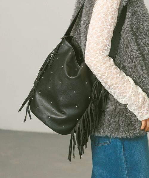 BAYFLOW [500mlボトル収納可能]2WAYフリンジバッグ シルバー FREE ウィメンズグッズ ベイフロー 581994 and ST アンドエスティ（旧ドットエスティ）