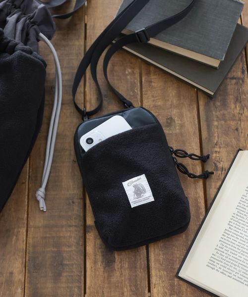 BAYFLOW 【COBMASTER(コブマスター)×BAYFLOW】フリーススマホポーチ トラベル シルバー ベイフロー 600937 and ST アンドエスティ(旧ドットエスティ) BAYFLOW 【COBMASTER(コブマスター)×BAYFLOW】フリーススマホポーチ トラベル シルバー ベイフロー 600937 and ST アンドエスティ(旧ドットエスティ)