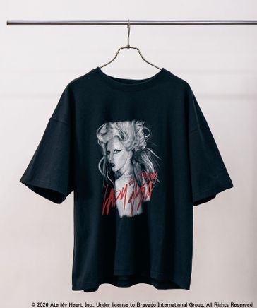 ≪予約≫【Lady Gaga(レディー・ガガ)】グラフィックTシャツ | [公式