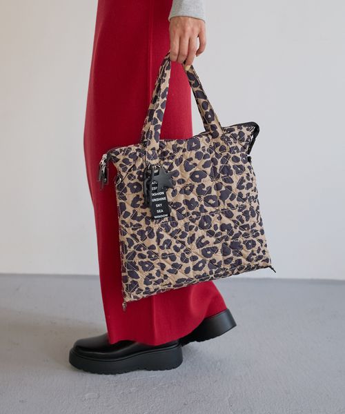 BAYFLOW [A4サイズ収納可]チャーム付き3WAYキルトトート ホワイト FREE ウィメンズグッズ ベイフロー 976879 and ST アンドエスティ（旧ドットエスティ）