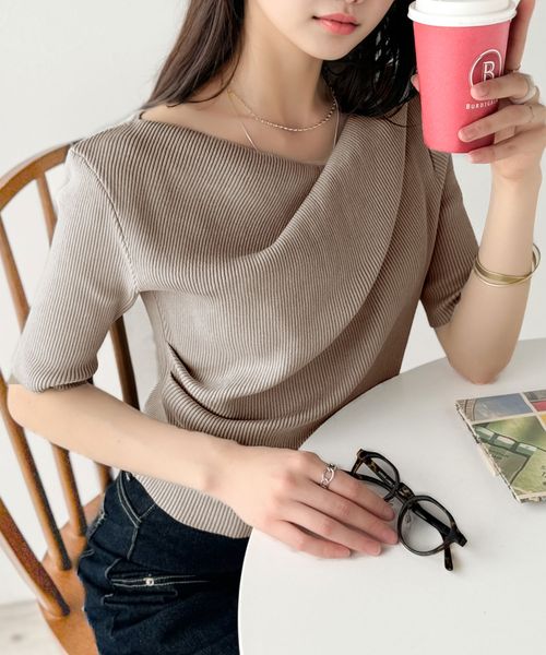 classical elf 1枚で雰囲気美人。暑い日も、やっぱり上品でいたい。5分袖ドレープニット(半袖) ce1260474 ライトグレー S ウィメンズインナー_CE クラシカルエルフ 498390 and ST アンドエスティ(旧ドットエスティ) classical elf 1枚で雰囲気美人。暑い日も、やっぱり上品でいたい。5分袖ドレープニット(半袖) ce1260474 ライトグレー S ウィメンズインナー_CE クラシカルエルフ 498390 and ST アンドエスティ(旧ドットエスティ)