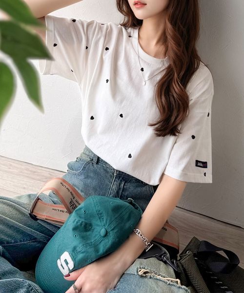 classical elf 《JaVaコラボ》大人の"可愛い"をプラス。ミニハート刺繍Tシャツjv1010470 オフホワイト M ウィメンズインナー_JV クラシカルエルフ 571623 and ST アンドエスティ(旧ドットエスティ) classical elf 《JaVaコラボ》大人の"可愛い"をプラス。ミニハート刺繍Tシャツjv1010470 オフホワイト M ウィメンズインナー_JV クラシカルエルフ 571623 and ST アンドエスティ(旧ドットエスティ)