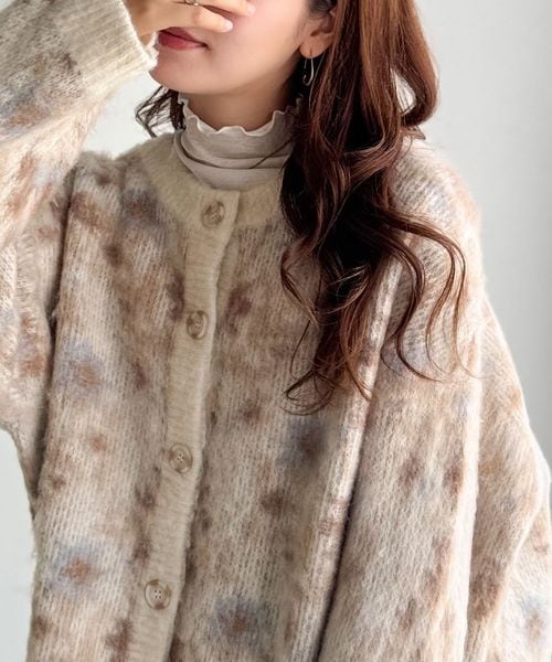 classical elf モヘアタッチ前後2wayアンティークラグモチーフ柄ニットカーディガン(長袖)ce1260470 オフホワイト M ウィメンズインナー_CE クラシカルエルフ 574674 and ST アンドエスティ(旧ドットエスティ) classical elf モヘアタッチ前後2wayアンティークラグモチーフ柄ニットカーディガン(長袖)ce1260470 オフホワイト M ウィメンズインナー_CE クラシカルエルフ 574674 and ST アンドエスティ(旧ドットエスティ)