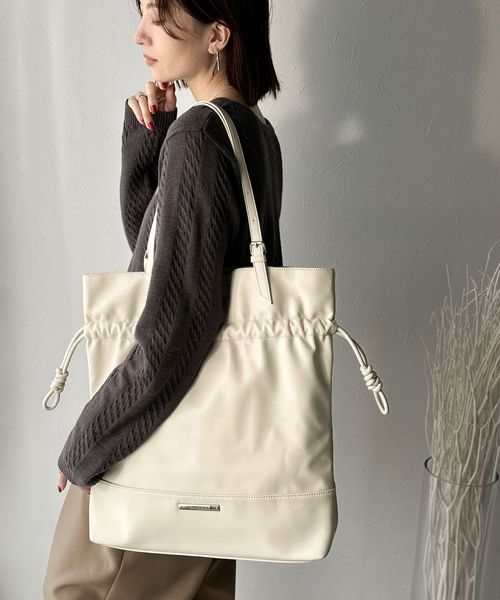 classical elf 【classicalelf】きゅっと絞って可愛さ◎フェイクレザービッグトートバッグce1179073 オフホワイト ウィメンズグッズ_CE クラシカルエルフ 584626 and ST アンドエスティ（旧ドットエスティ）