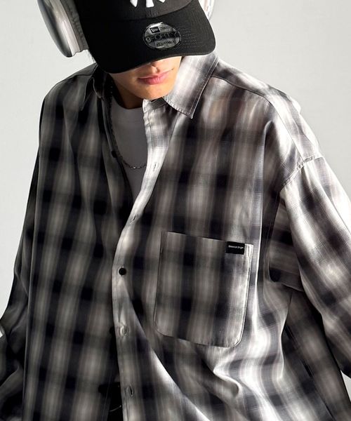 classical elf 【Classical Origin】ゆとりを着る。ネーム付き胸ポケットビッグシャツao1110147 ライトグレー XL メンズインナー_CE クラシカルエルフ 591017 and ST アンドエスティ(旧ドットエスティ) classical elf 【Classical Origin】ゆとりを着る。ネーム付き胸ポケットビッグシャツao1110147 ライトグレー XL メンズインナー_CE クラシカルエルフ 591017 and ST アンドエスティ(旧ドットエスティ)