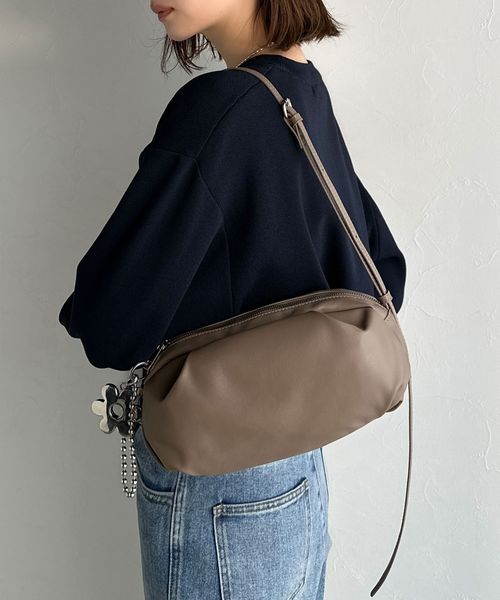 classical elf ころんとした可愛いフォルム。ソフトバンバッグce1029167 シルバー ウィメンズグッズ_CE クラシカルエルフ 591050 and ST アンドエスティ(旧ドットエスティ) classical elf ころんとした可愛いフォルム。ソフトバンバッグce1029167 シルバー ウィメンズグッズ_CE クラシカルエルフ 591050 and ST アンドエスティ(旧ドットエスティ)