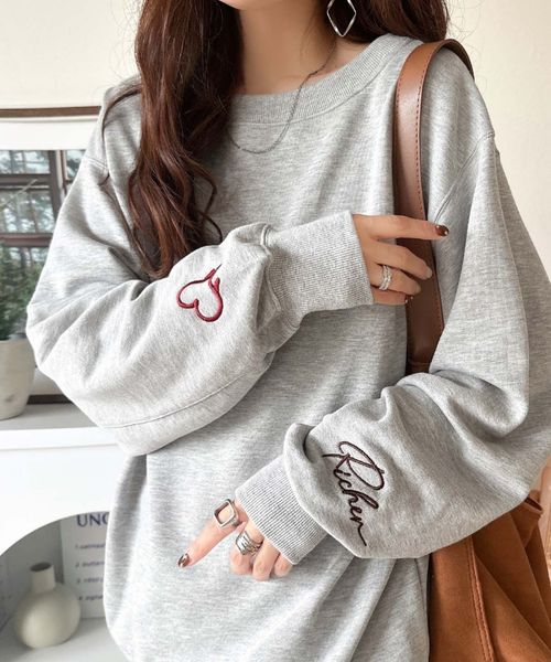 classical elf 袖ハート＆手書き風ロゴ刺繍裏毛オフショルオーバーサイズスウェットce1330045 チャコールグレー S ウィメンズインナー_CE クラシカルエルフ 596206 and ST アンドエスティ（旧ドットエスティ）