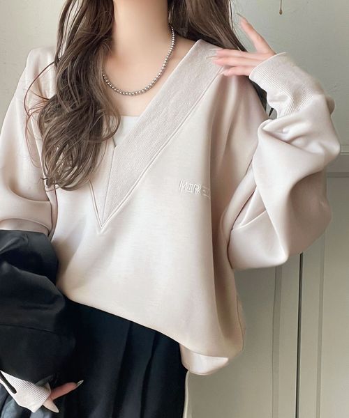 classical elf 抜け感と上品さを両立。胸刺繍Vネックダンボールニットトップス(長袖)ce1110130 ライトグレー M ウィメンズインナー_CE クラシカルエルフ 597479 and ST アンドエスティ(旧ドットエスティ) classical elf 抜け感と上品さを両立。胸刺繍Vネックダンボールニットトップス(長袖)ce1110130 ライトグレー M ウィメンズインナー_CE クラシカルエルフ 597479 and ST アンドエスティ(旧ドットエスティ)