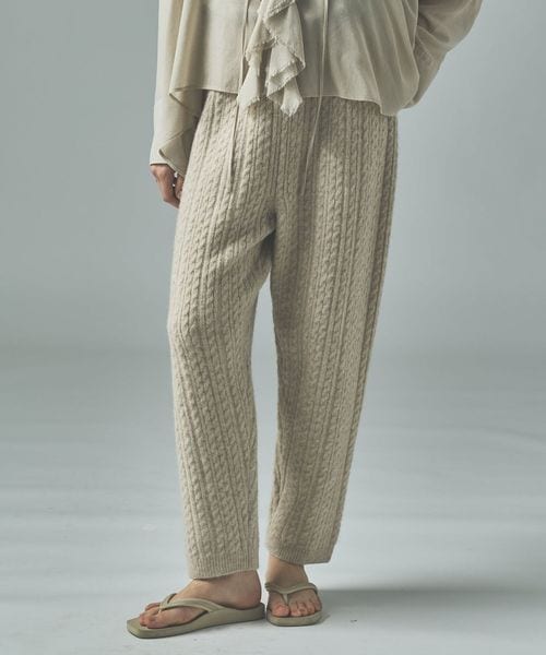 Curensology シャギーケーブルニットパンツ オフホワイト FREE ウィメンズボトムス カレンソロジー 576748 and ST アンドエスティ(旧ドットエスティ) Curensology シャギーケーブルニットパンツ オフホワイト FREE ウィメンズボトムス カレンソロジー 576748 and ST アンドエスティ(旧ドットエスティ)