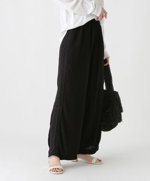 Elura コットンレースワイドパンツ ブラック FREE ウィメンズボトムス エルーラ 250765 ドットエスティ 40代 50代 60代 レディース 婦人服 通勤服 オフィスカジュアル きれいめ 低身長 小柄 二の腕 美脚 体系カバー 着痩せ 太め ぽっちゃり Elura コットンレースワイドパンツ ブラック FREE ウィメンズボトムス エルーラ 250765 ドットエスティ 40代 50代 60代 レディース 婦人服 通勤服 オフィスカジュアル きれいめ 低身長 小柄 二の腕 美脚 体系カバー 着痩せ 太め ぽっちゃり