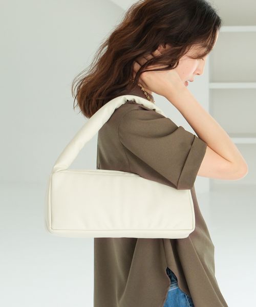 Elura ヨコナガパフバッグ ホワイト ウィメンズグッズ エルーラ 286755 ドットエスティ 40代 50代 60代 レディース 婦人服 通勤服 オフィスカジュアル きれいめ 低身長 小柄 二の腕 美脚 体系カバー 着痩せ 太め ぽっちゃり Elura ヨコナガパフバッグ ホワイト ウィメンズグッズ エルーラ 286755 ドットエスティ 40代 50代 60代 レディース 婦人服 通勤服 オフィスカジュアル きれいめ 低身長 小柄 二の腕 美脚 体系カバー 着痩せ 太め ぽっちゃり