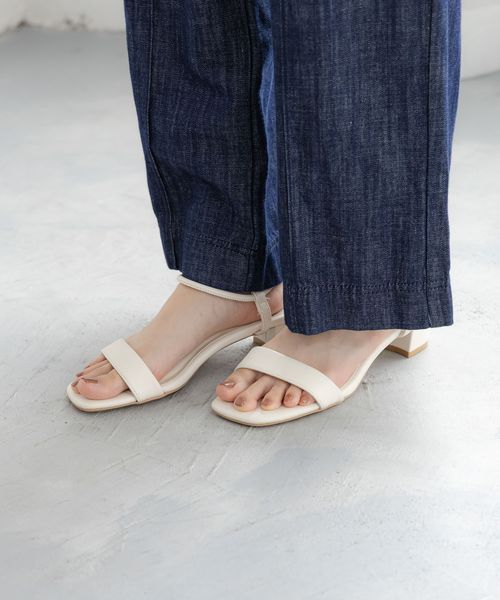 Elura ストラップヒールミュール オフホワイト S ウィメンズグッズ エルーラ 494158 ドットエスティ 40代 50代 60代 レディース 婦人服 通勤服 オフィスカジュアル きれいめ 低身長 小柄 二の腕 美脚 体系カバー 着痩せ 太め ぽっちゃり Elura ストラップヒールミュール オフホワイト S ウィメンズグッズ エルーラ 494158 ドットエスティ 40代 50代 60代 レディース 婦人服 通勤服 オフィスカジュアル きれいめ 低身長 小柄 二の腕 美脚 体系カバー 着痩せ 太め ぽっちゃり