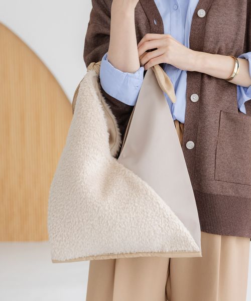 Elura ワンハンドルコンビトート ベージュ ウィメンズグッズ エルーラ 499045 ドットエスティ 40代 50代 60代 レディース 婦人服 通勤服 オフィスカジュアル きれいめ 低身長 小柄 二の腕 美脚 体系カバー 着痩せ 太め ぽっちゃり Elura ワンハンドルコンビトート ベージュ ウィメンズグッズ エルーラ 499045 ドットエスティ 40代 50代 60代 レディース 婦人服 通勤服 オフィスカジュアル きれいめ 低身長 小柄 二の腕 美脚 体系カバー 着痩せ 太め ぽっちゃり