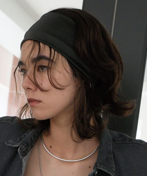 Elura シャイニーヘアバンド グレー ウィメンズグッズ エルーラ 499047 ドットエスティ 40代 50代 60代 レディース 婦人服 通勤服 オフィスカジュアル きれいめ 低身長 小柄 二の腕 美脚 体系カバー 着痩せ 太め ぽっちゃり