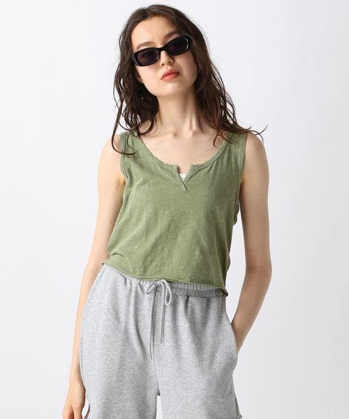 FOREVER 21 深ネックカットタンクトップ グリーン S ウィメンズインナー_IMP フォーエバー21 121574 and ST アンドエスティ(旧ドットエスティ) FOREVER 21 深ネックカットタンクトップ グリーン S ウィメンズインナー_IMP フォーエバー21 121574 and ST アンドエスティ(旧ドットエスティ)