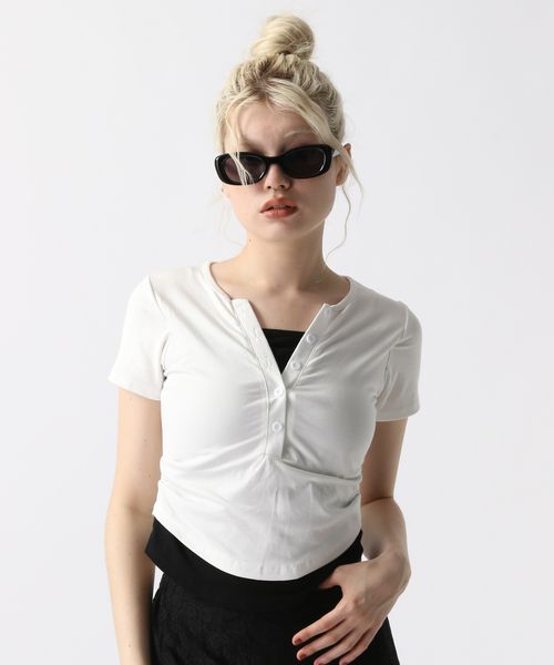 FOREVER 21 レイヤード風スキッパーTシャツ オフホワイト FREE ウィメンズインナー フォーエバー21 498562 and ST アンドエスティ(旧ドットエスティ) FOREVER 21 レイヤード風スキッパーTシャツ オフホワイト FREE ウィメンズインナー フォーエバー21 498562 and ST アンドエスティ(旧ドットエスティ)