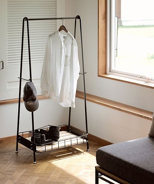 GEORGE'S BY CAGE ハンガー 【大型家具】 ブラック 家具・インテリア ジョージズ 363678 and ST アンドエスティ(旧ドットエスティ) GEORGE'S BY CAGE ハンガー 【大型家具】 ブラック 家具・インテリア ジョージズ 363678 and ST アンドエスティ(旧ドットエスティ)