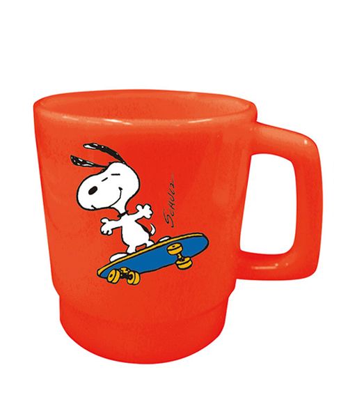 GEORGE'S スヌーピー プラスチックマグカップ 350ml レッド 家具・インテリア ジョージズ 366272 and ST アンドエスティ(旧ドットエスティ) GEORGE'S スヌーピー プラスチックマグカップ 350ml レッド 家具・インテリア ジョージズ 366272 and ST アンドエスティ(旧ドットエスティ)