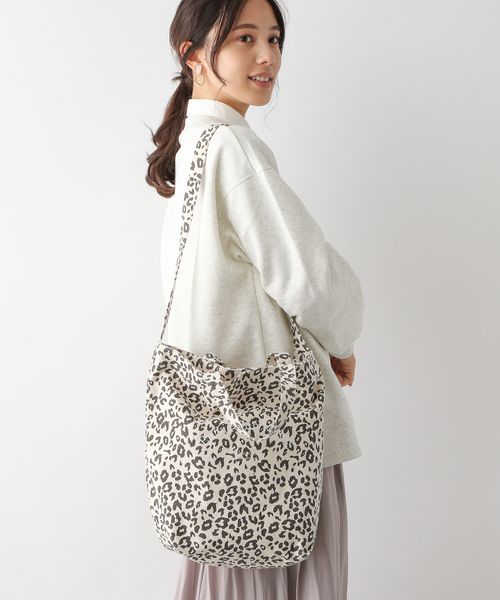 GLOBAL WORK シンプル2WAYロゴトート/266892 ブラウン ウィメンズグッズ グローバルワーク 266892 and ST アンドエスティ(旧ドットエスティ) GLOBAL WORK シンプル2WAYロゴトート/266892 ブラウン ウィメンズグッズ グローバルワーク 266892 and ST アンドエスティ(旧ドットエスティ)