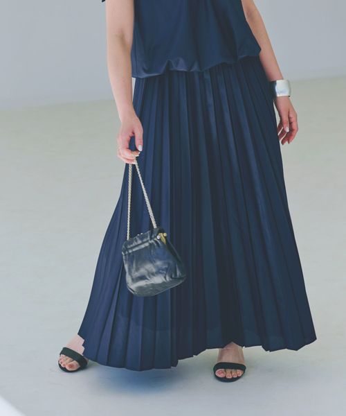 GLOBAL WORK 高山直子さんコラボ/セミシアープリーツスカート/EiiS/289637 ネイビー XS ウィメンズボトムス グローバルワーク 289637 and ST アンドエスティ(旧ドットエスティ) GLOBAL WORK 高山直子さんコラボ/セミシアープリーツスカート/EiiS/289637 ネイビー XS ウィメンズボトムス グローバルワーク 289637 and ST アンドエスティ(旧ドットエスティ)