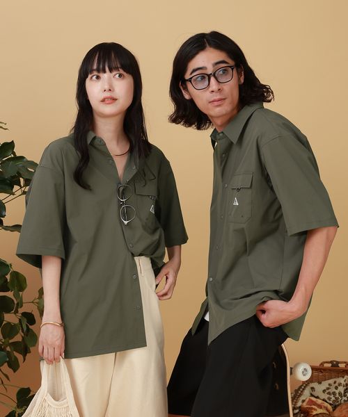 GLOBAL WORK KELTYコラボシャツ/半袖/576833 カーキ S メンズインナー グローバルワーク 576833 and ST アンドエスティ(旧ドットエスティ) GLOBAL WORK KELTYコラボシャツ/半袖/576833 カーキ S メンズインナー グローバルワーク 576833 and ST アンドエスティ(旧ドットエスティ)