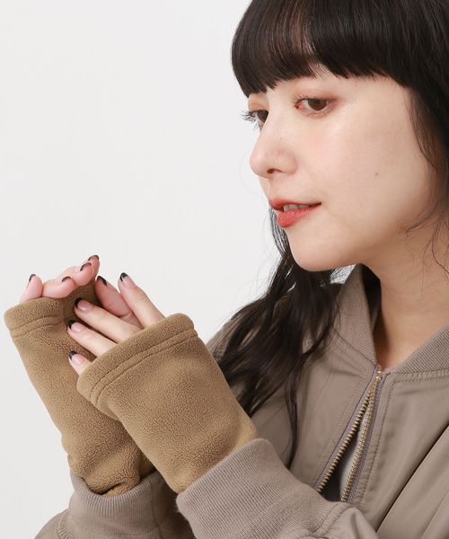 GLOBAL WORK フリースハンドウォーマー/606779 ベージュ メンズグッズ グローバルワーク 606779 and ST アンドエスティ(旧ドットエスティ) GLOBAL WORK フリースハンドウォーマー/606779 ベージュ メンズグッズ グローバルワーク 606779 and ST アンドエスティ(旧ドットエスティ)