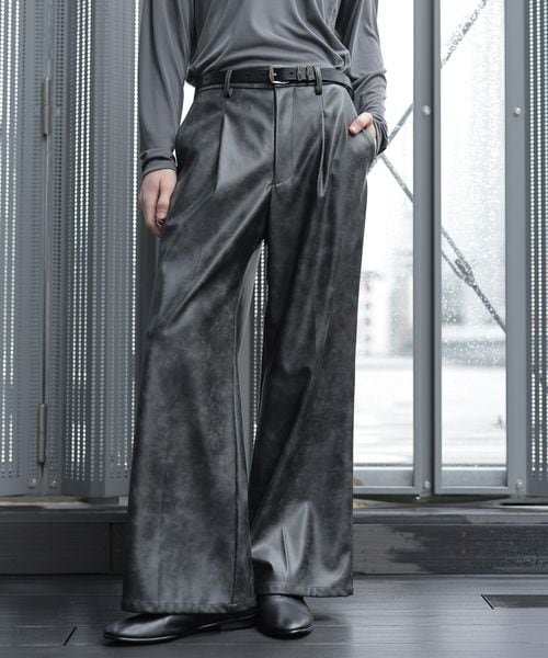 HARE 【SET UP対応】LUXEレザーワイドフレアパンツ チャコールグレー S メンズボトムス ハレ 571192 and ST アンドエスティ(旧ドットエスティ) HARE 【SET UP対応】LUXEレザーワイドフレアパンツ チャコールグレー S メンズボトムス ハレ 571192 and ST アンドエスティ(旧ドットエスティ)