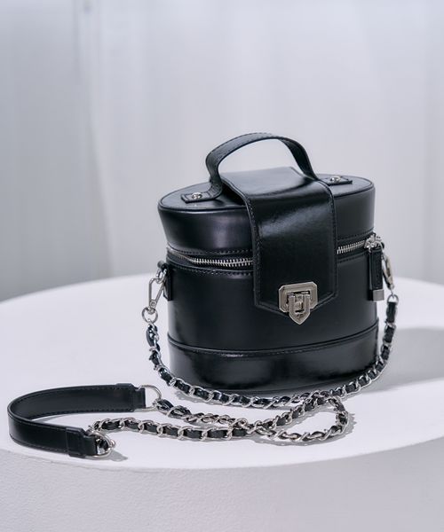 HARE 【LADIES】カナグデザインバニティショルダーバッグ ブラック ウィメンズグッズ ハレ 572741 and ST アンドエスティ(旧ドットエスティ) HARE 【LADIES】カナグデザインバニティショルダーバッグ ブラック ウィメンズグッズ ハレ 572741 and ST アンドエスティ(旧ドットエスティ)