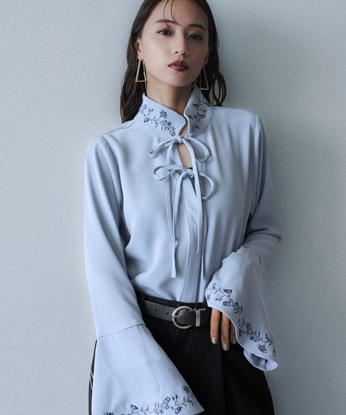 HARE 【LADIES】2WAYフラワーシシュウブラウス ライトブルー FREE ウィメンズインナー ハレ 594732 and ST アンドエスティ(旧ドットエスティ) HARE 【LADIES】2WAYフラワーシシュウブラウス ライトブルー FREE ウィメンズインナー ハレ 594732 and ST アンドエスティ(旧ドットエスティ)