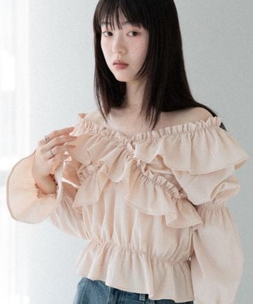D. hue フリルブラウス 新品未使用 hue day to evening フリルブラウス - メルカリ